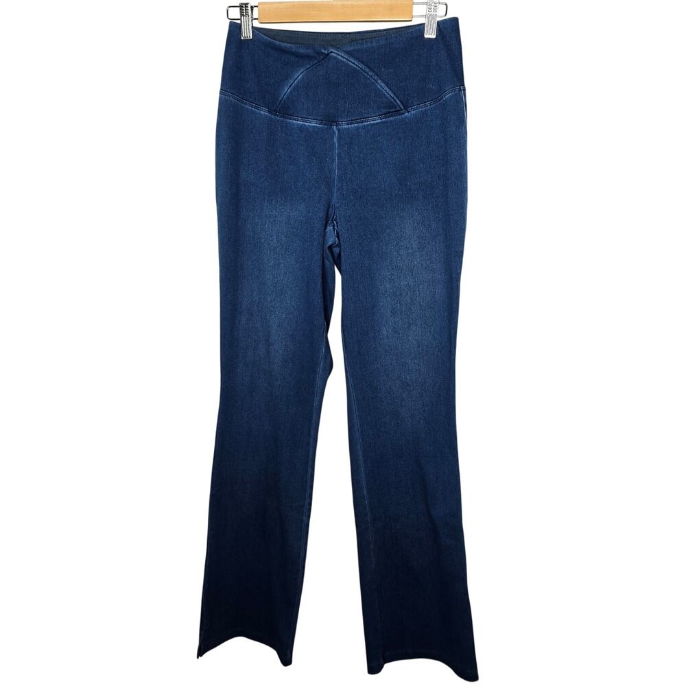 Women With Control Pull-on Slightly Wide Leg Soft Denim Look Blue Jeans Size 6